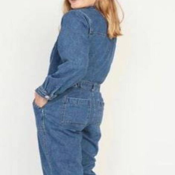 COPY - NWT! Long-Sleeve Cropped Med Wash Jean Utility Jumpsuit - Small - Picture 2 of 4